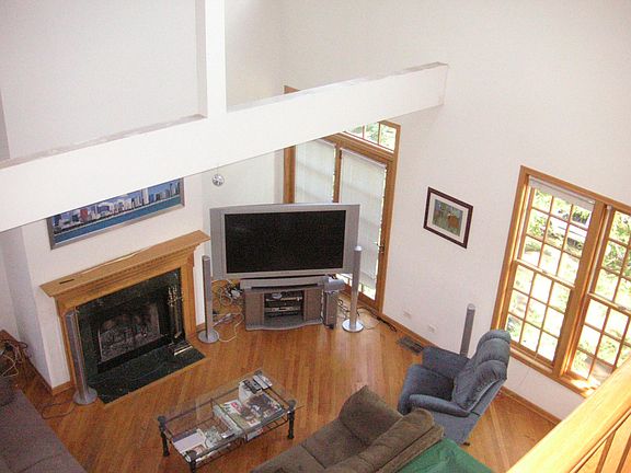 4th image of 1146 W Wrightwood Ave
