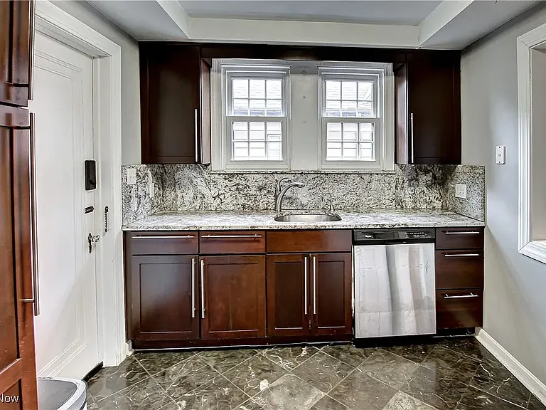17800 Winslow Rd #2 — Photo 5