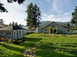 5027 W Shore Rd, Anacortes, WA 98221