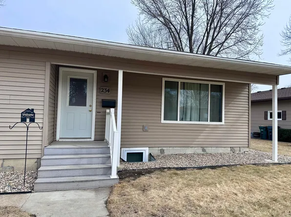 234 N Hill St, Marshall, MN 56258