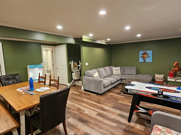 4425 Mills Civic Pkwy Unit 904, West Des Moines, IA 50265