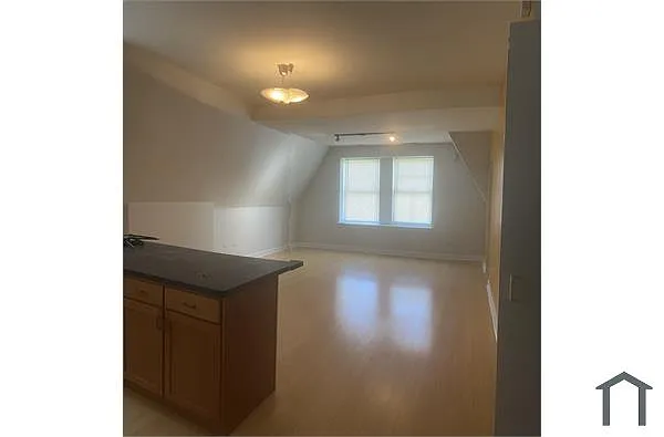 Building Photo - 10461 S Corliss Ave #3