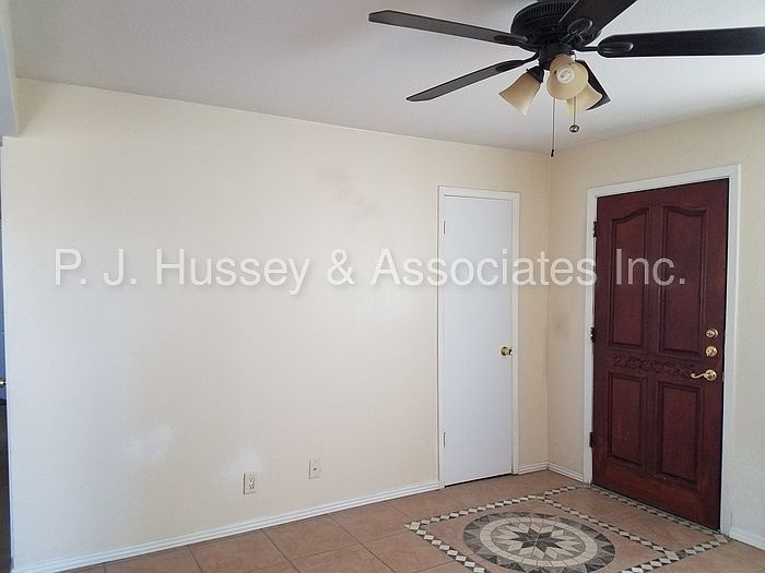 2nd image of 342 W Caldwell St