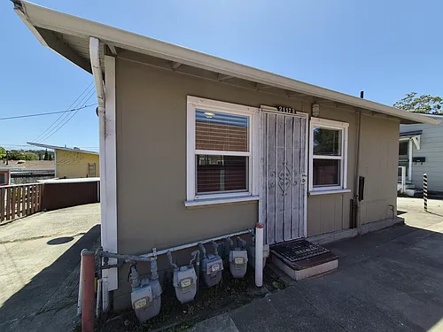 21173 Foothill Blvd Photo 1