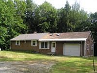 2nd image of 1109 Quarry Rd