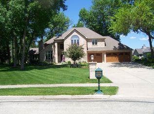 2025 Oak Forest Dr, Morris, IL 60450