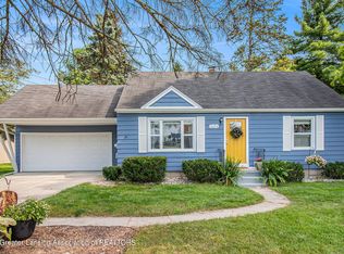 5664 School St, Haslett, MI 48840