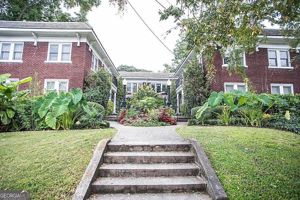 2 bed, 2.0 bath, 1254 sqft, $2,750 — Photo 1