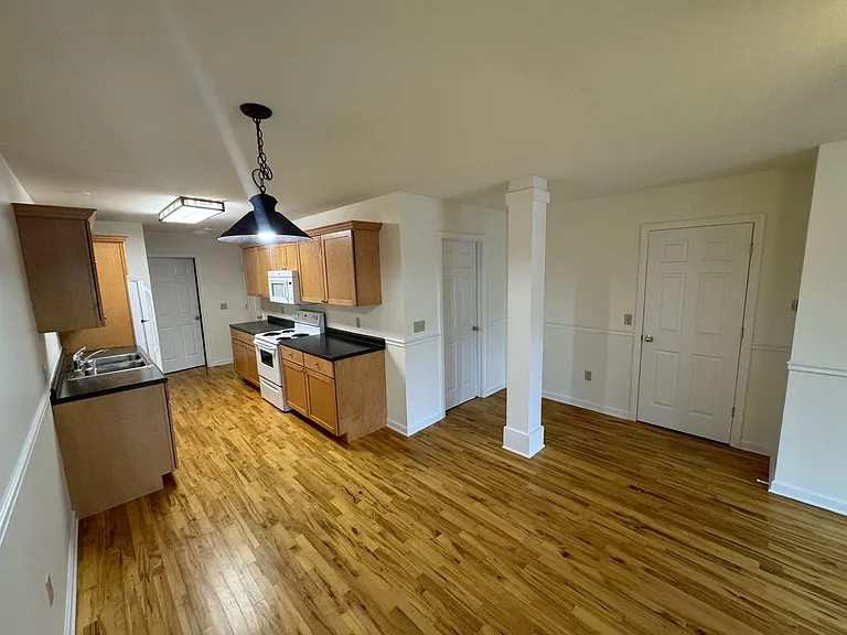 31 Sumner Ln #C — Photo 24
