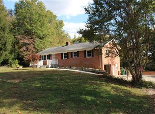 5910 Yadkinville Rd, Pfafftown, NC 27040