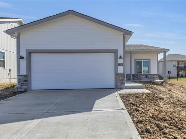 20923 W 190th Ter, Spring Hill, KS 66083
