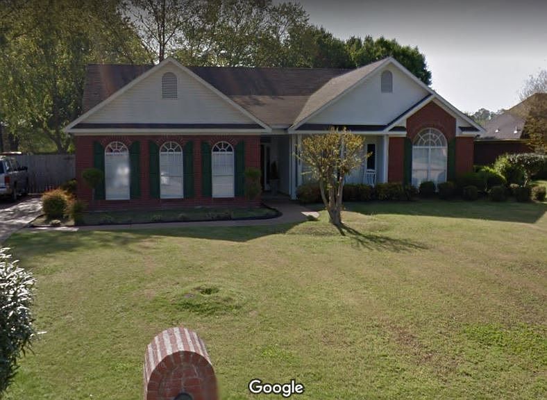 1st image of 1725 McClain St