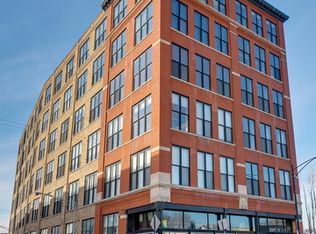 1872 N Clybourn Ave APT 301, Chicago, IL 60614