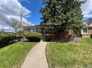 9414 Appoline St, Detroit, MI 48228