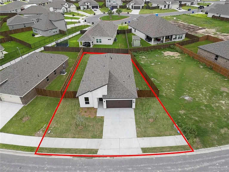 14203 Chalk Ridge Dr — Photo 18