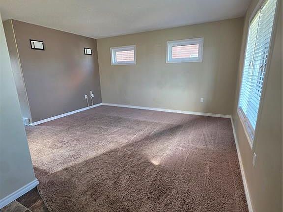 4th image of 610 Eva STREET