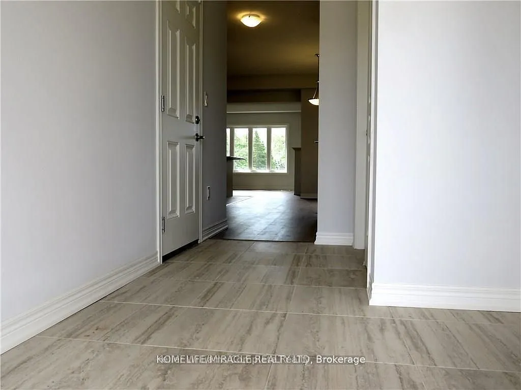 3 bed, $2,400 — Photo 3