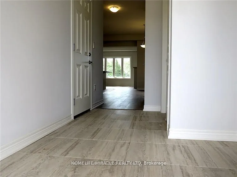 9585 Tallgrass Ave — Photo 3