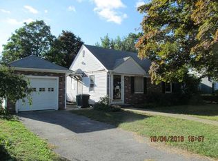 41 Bowen Briggs Ave, Warwick, RI 02886