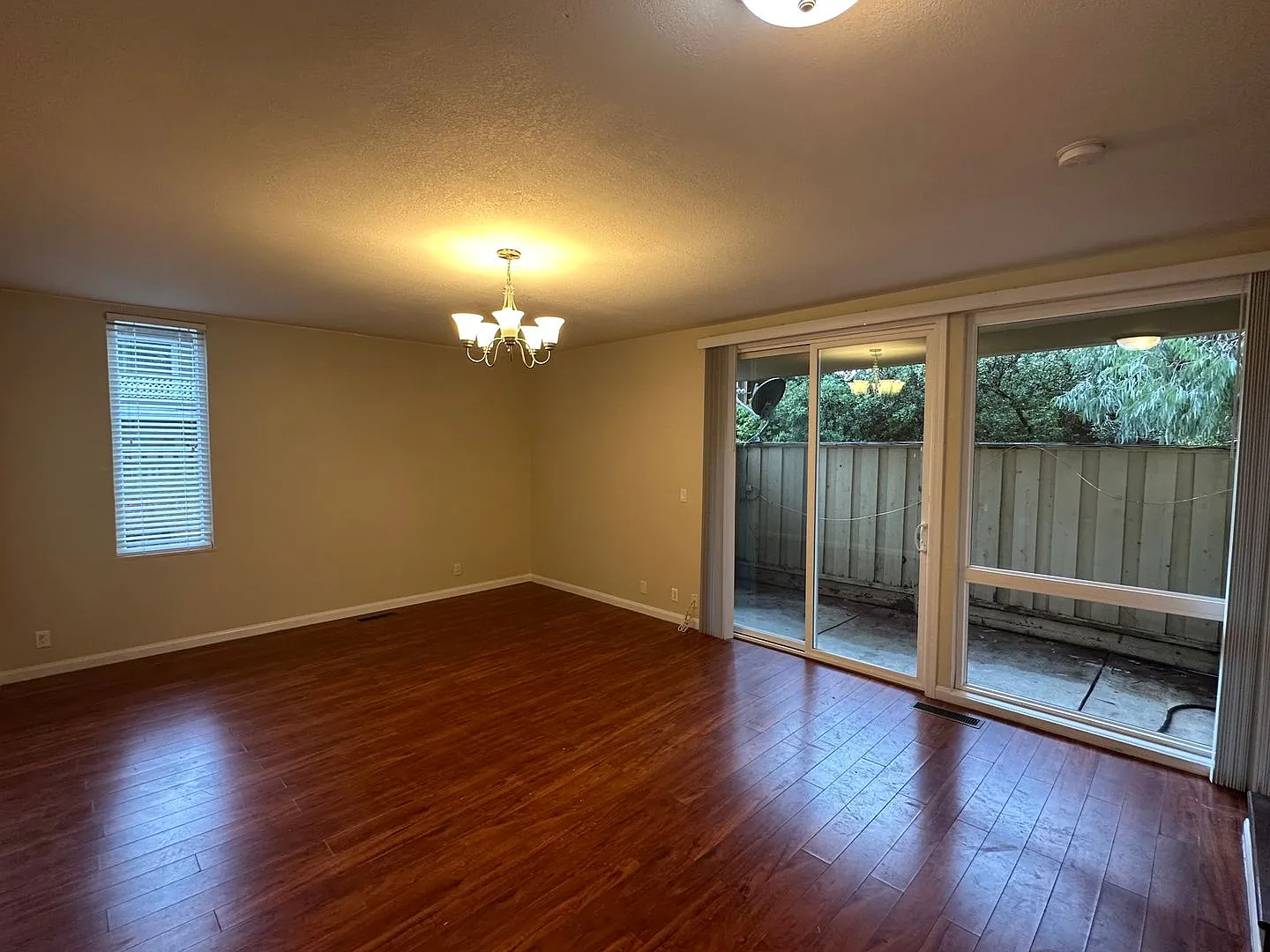 G3 | 2006 Klamath Avenue — Photo 4