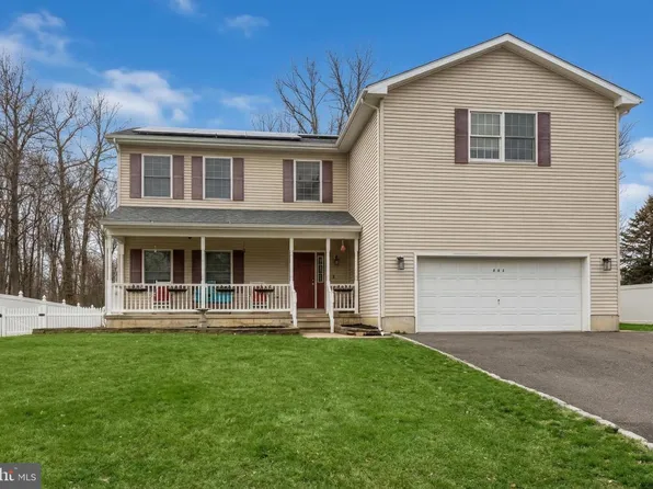 202 Union St, Fieldsboro, NJ 08505