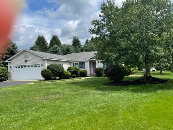 29 Williams St, Russell, PA 16345