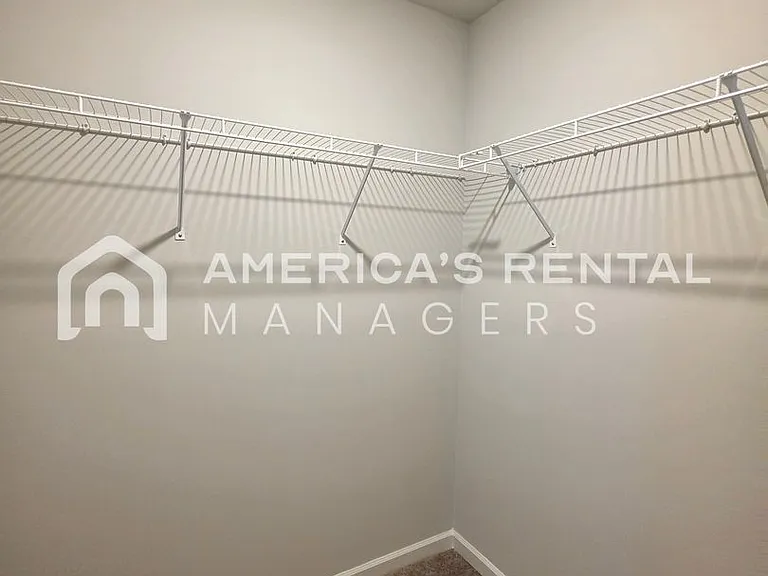 4115 Hudson Rd — Photo 35