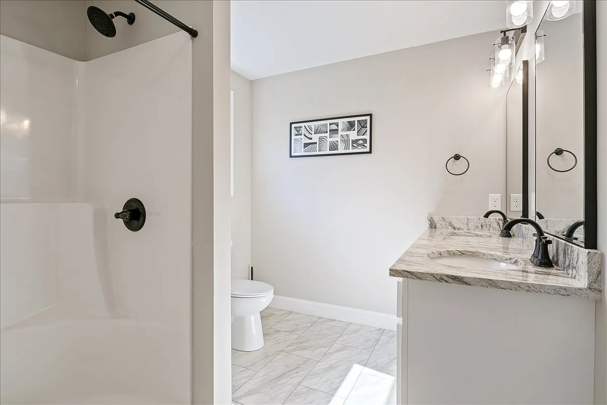 4 Woods Ln — Photo 1