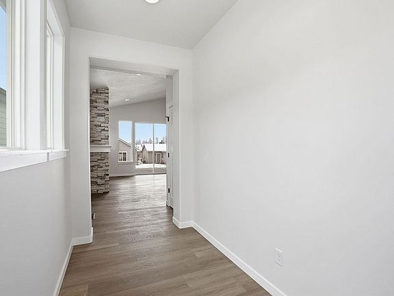 4th image of 2635 N Rydal Ln
