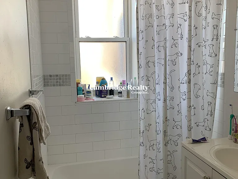 4 Farrington Ave #5T — Photo 21