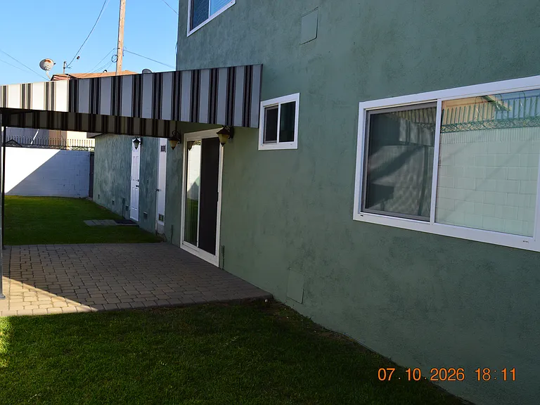 14233 Broadway — Photo 30