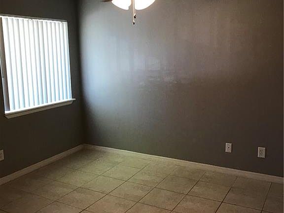 3rd image of 2929 Winkler Ave APT 1011