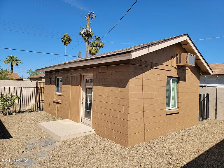 1638 E Granada Rd #B — Photo 1