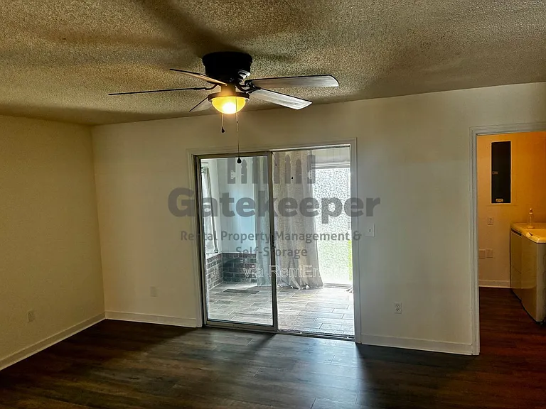 101 Sandlewood Dr — Photo 6