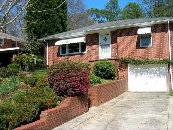 3rd image of 3225 Woodview Dr SE