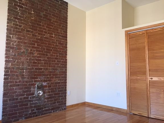 3rd image of 306 Pleasant Ave APT 5B