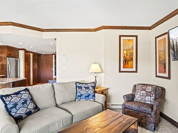 5th image of 640 Village Road UNIT 4625