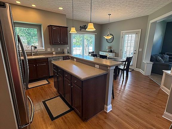5th image of 13159 Kensington Dr