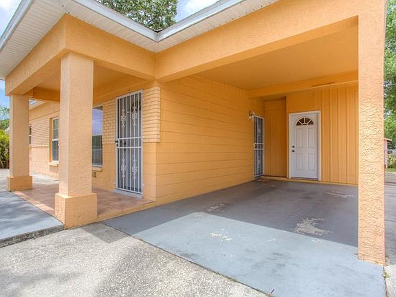 3rd image of 6016 N Olive Ave