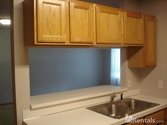2nd image of 1829 Southcross Dr #2106