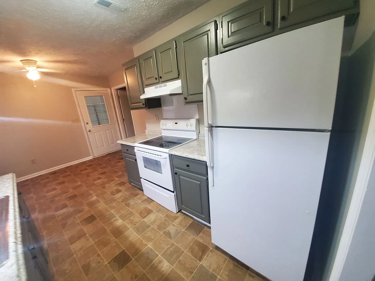909 Benevente Loop ~ Montibello — Photo 4