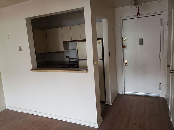 5th image of 17545 88th Ave APT 6A
