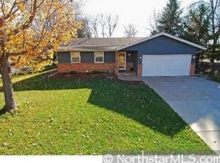 517 Del Rio Dr, Chanhassen, MN 55317