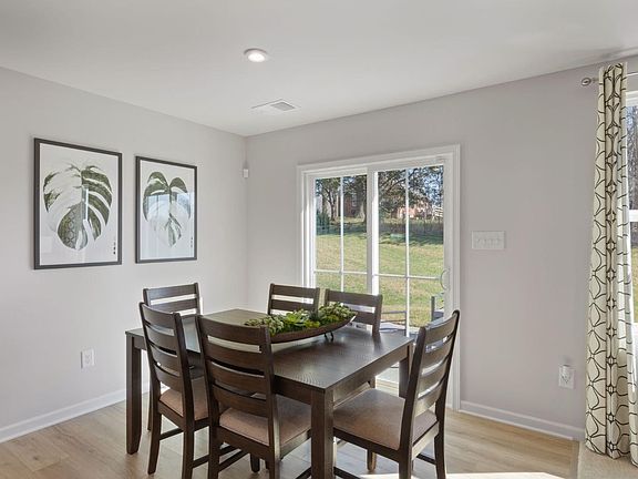 5th image of 210 Ethan Ct