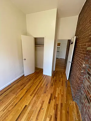 Rented by Best Apartments North Inc | media 28