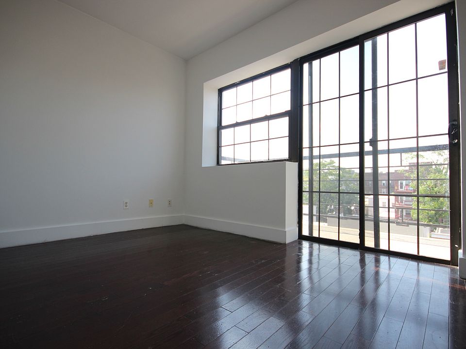 1st image of 44 Troutman St APT A12