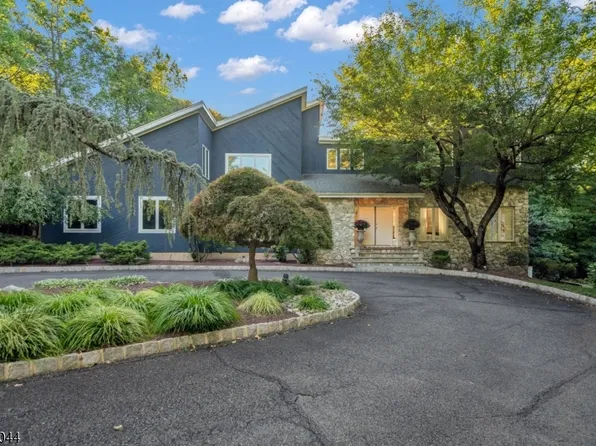 22 Cambridge Dr, Warren Twp., NJ 07059