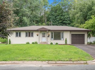 224 5th St S, Bayport, MN 55003
