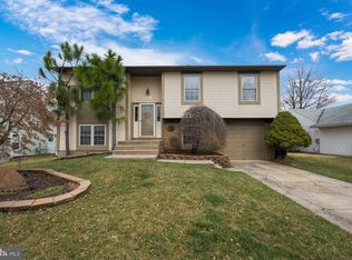 309 Thackeray Ln, Williamstown, NJ 08094