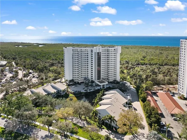 6361 Pelican Bay Blvd 201, Naples, FL 34108
